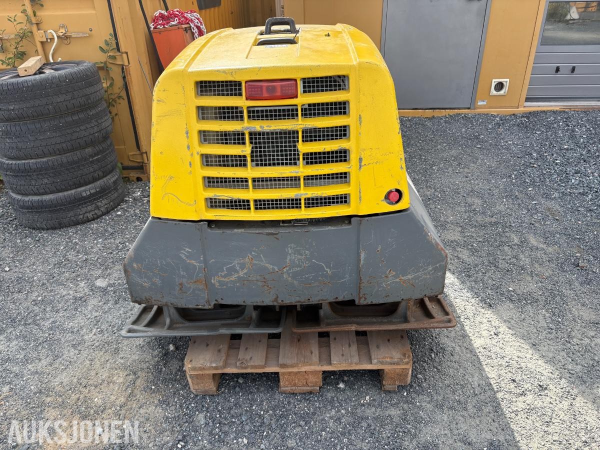 2017 Wacker Neuson DPU 130 vibroplate - 325 timer