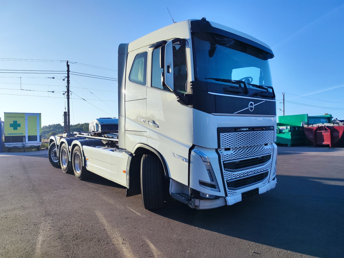 2022 Volvo FH540 4-akslet krokbil – Hiab MULTILIFT 24SL58 – 173 228 km