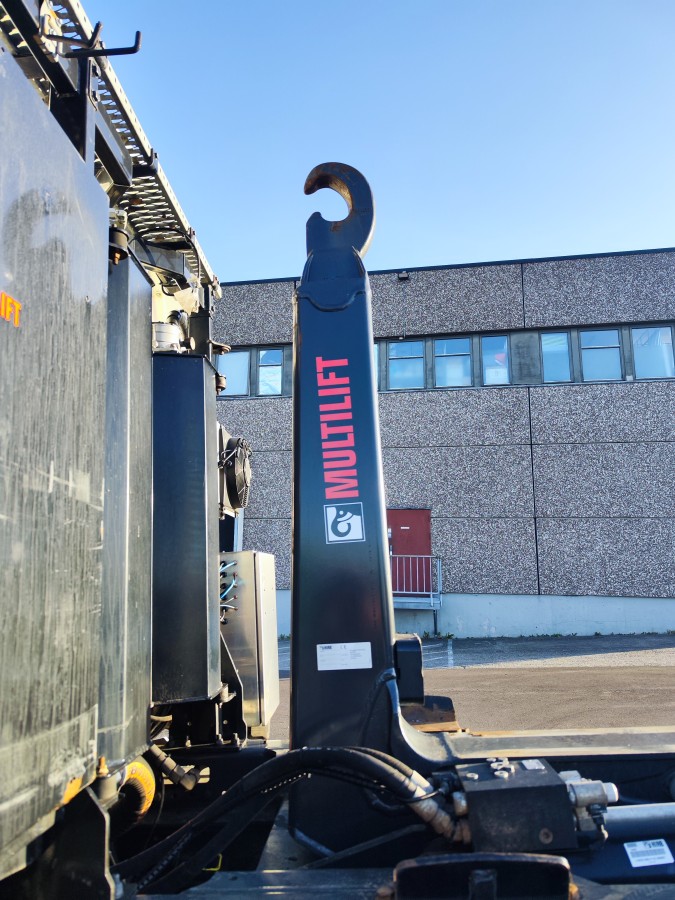 2022 Volvo FH540 4-akslet krokbil – Hiab MULTILIFT 24SL58 – 173 228 km