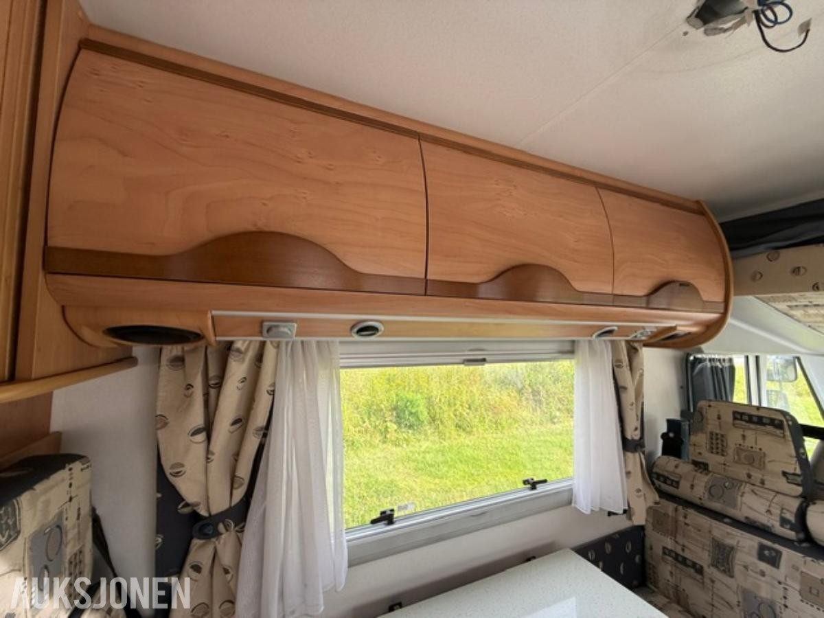 2002 Bürstner Campingbil - Bobil -81748km 