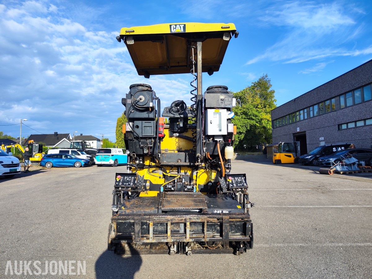 2016 Caterpillar AP300F asfaltutlegger – Cat SE34V – 5 728 timer
