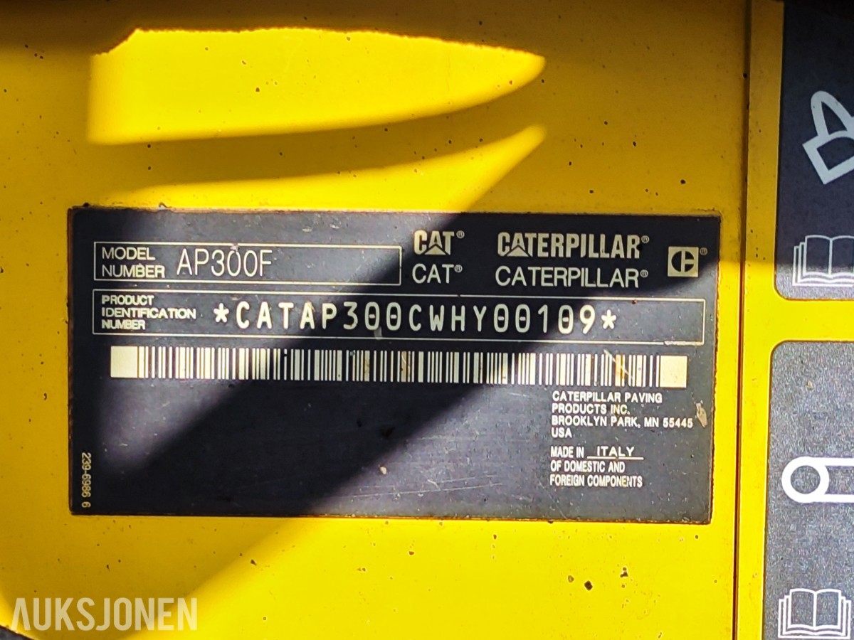 2016 Caterpillar AP300F asfaltutlegger – Cat SE34V – 5 728 timer