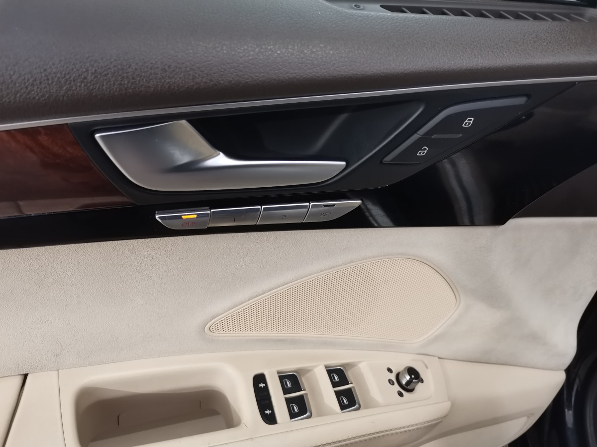 2011 Audi A8 4.2 V8 371 HK QUATTRO ACC LUFT BOSE KAMERA SOFT CLOSE - UTEN MINSTEPRIS!