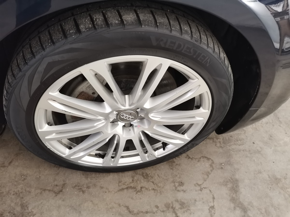 2011 Audi A8 4.2 V8 371 HK QUATTRO ACC LUFT BOSE KAMERA SOFT CLOSE - UTEN MINSTEPRIS!