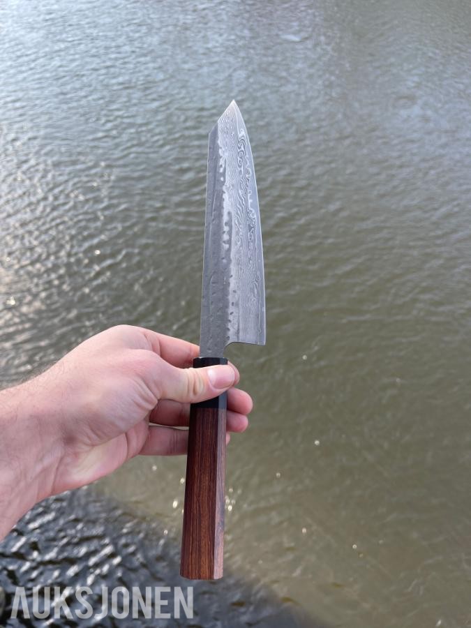 48 TIMERS AUKSJON - Senko Damaskus Kiritsuke + Sashimi-kniv