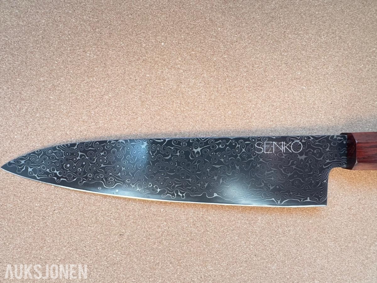 48 TIMERS AUKSJON - Senko 67-lags Damascus 2-delt knivsett + Sashimi-kniv