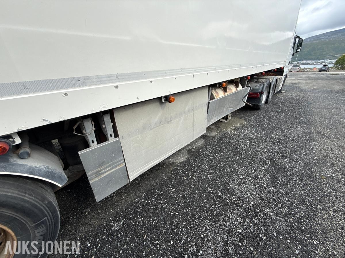 2014 Ekeri 3 Akslet thermosemi - Carrier - Sideåpning