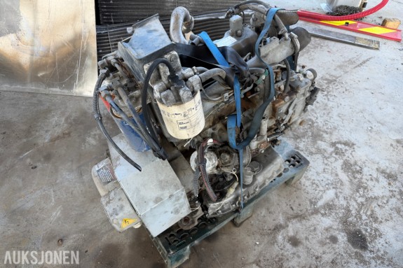Kubota V2203 firesylindret dieselmotor - slagvolum 2,2 liter - effekt 36,1 kW