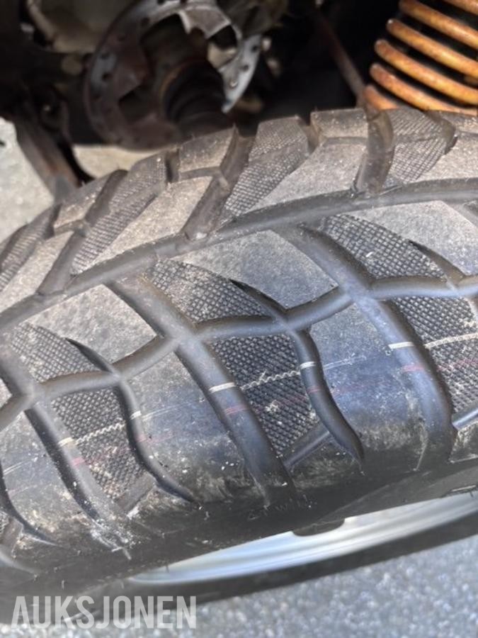 2005 Bombardier Outlander Max XT 400 – 15 040 km