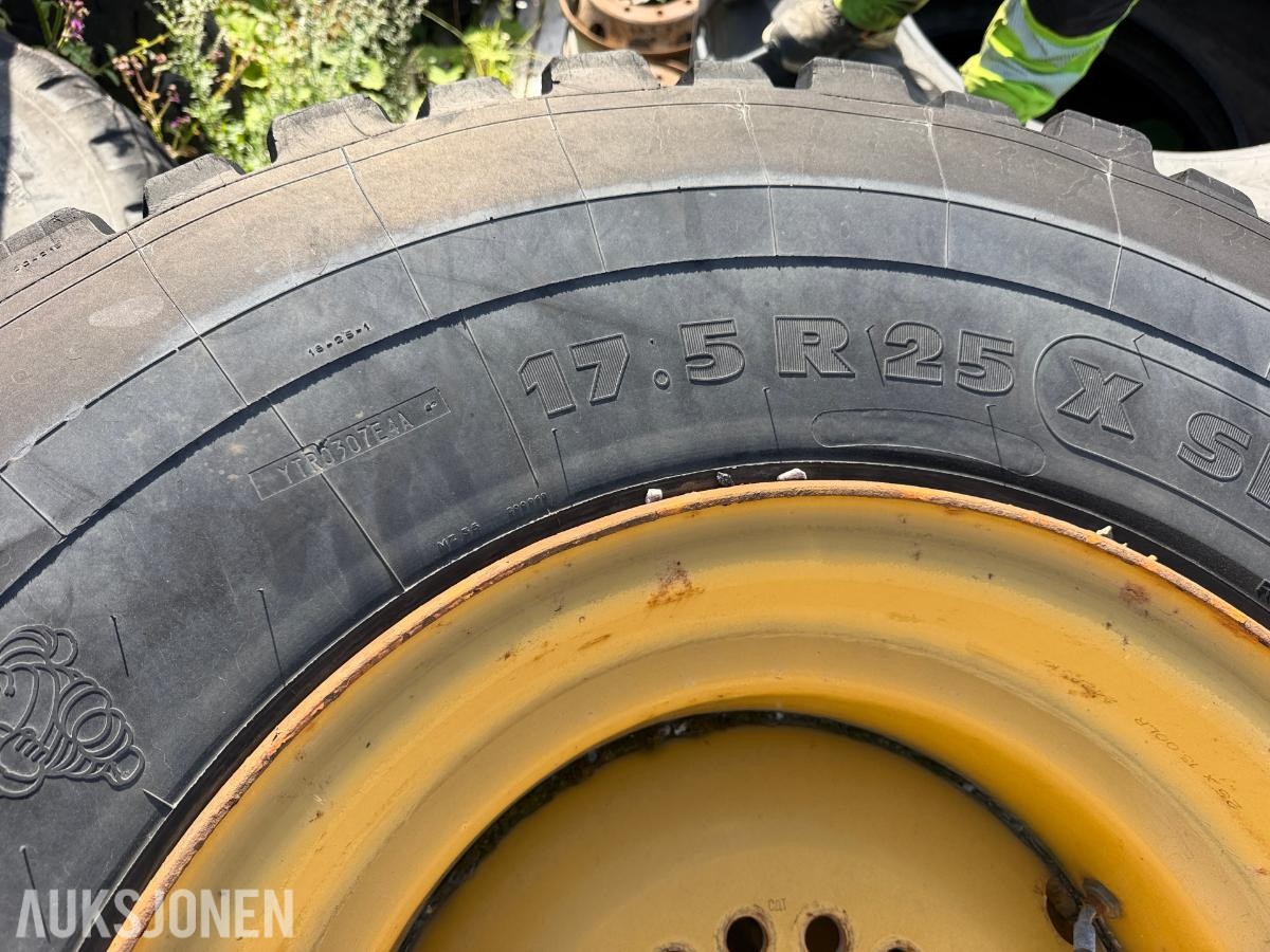 Michelin hjullasterhjul - 17.5R25 - Med Cat felger