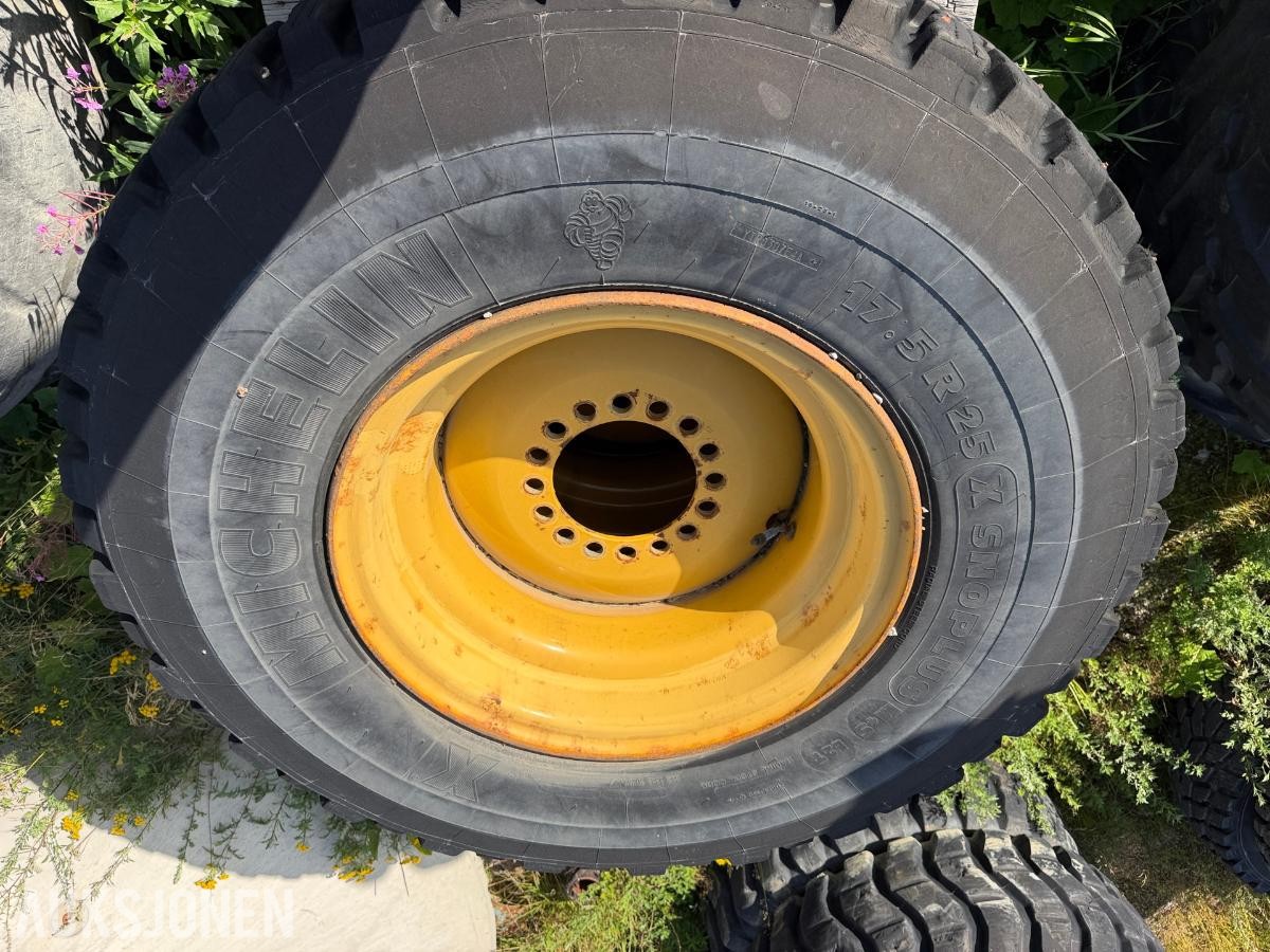 Michelin hjullasterhjul - 17.5R25 - Med Cat felger