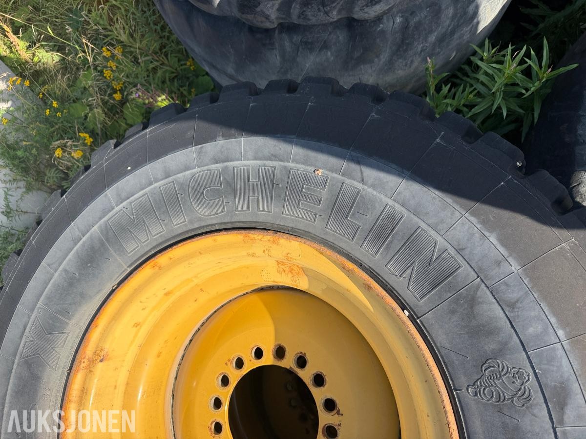 Michelin hjullasterhjul - 17.5R25 - Med Cat felger