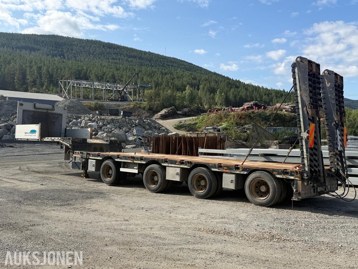 2014 Carnehl Sattelanhanger maskinhenger med 54460 kg nyttelast