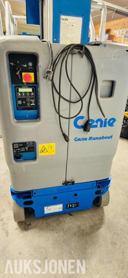 2012 Genie GR-12
