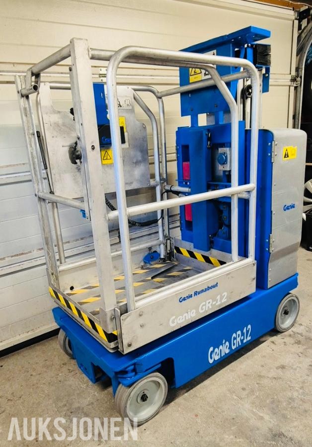2012 Genie GR-12