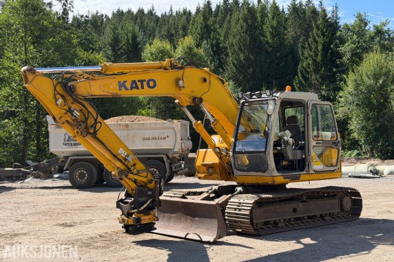 2007 Kato HD 513 MR III beltegraver - Engcon EC15 - 2 skuffer - 10 237 t - sentralsmøring