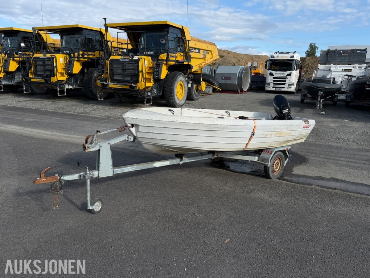 Pioner 15 med båthenger, Evinrude motor 25hk 