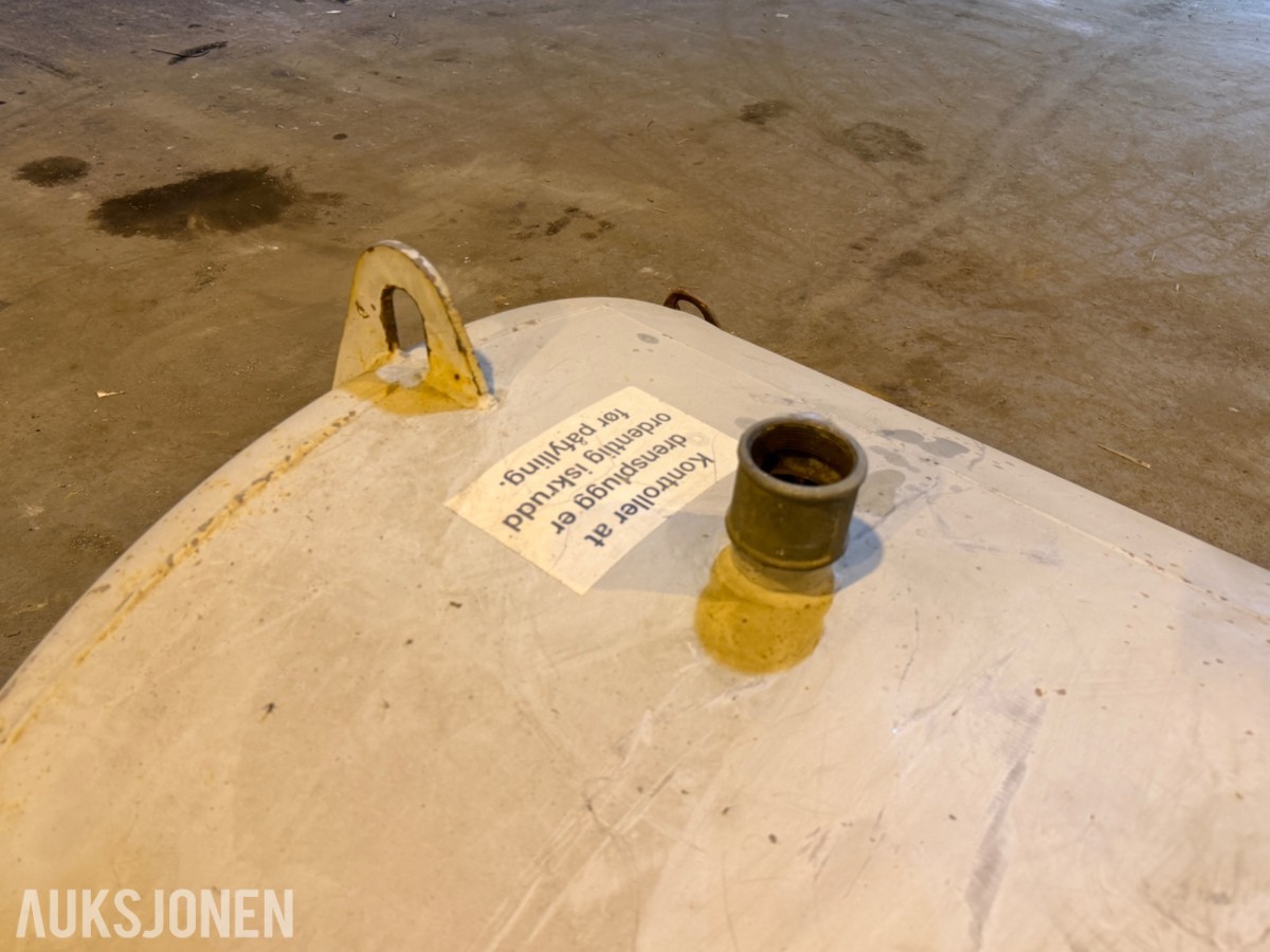 3000 liter Dieseltank med pumpe og telleverk 