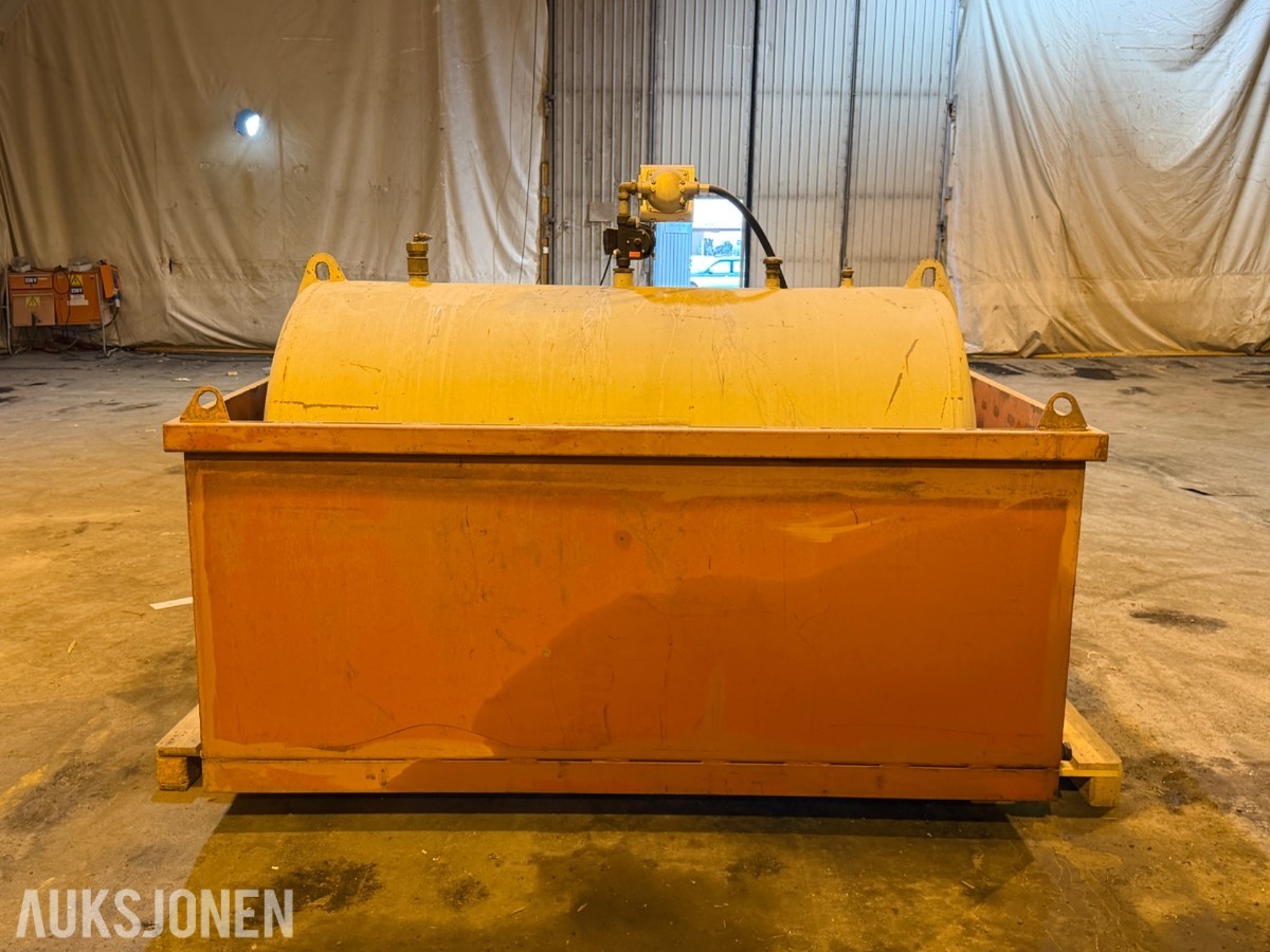3000 liter Dieseltank med pumpe og telleverk 