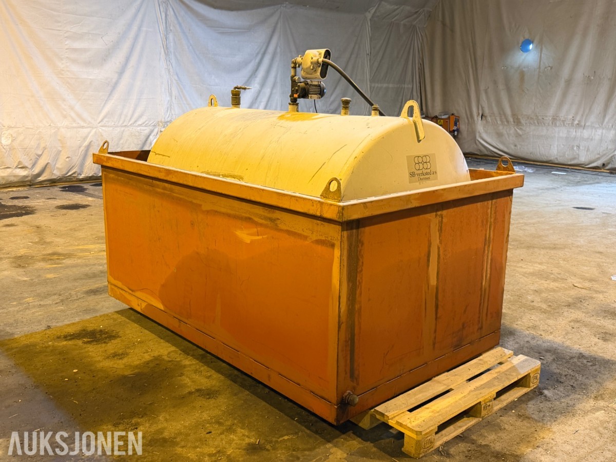 3000 liter Dieseltank med pumpe og telleverk 