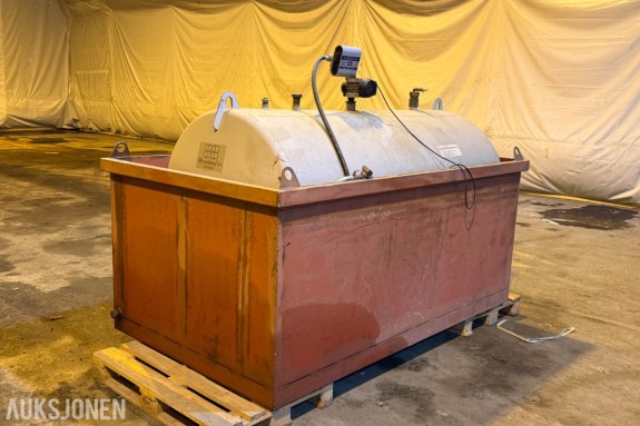 3000 liter Dieseltank med pumpe og telleverk