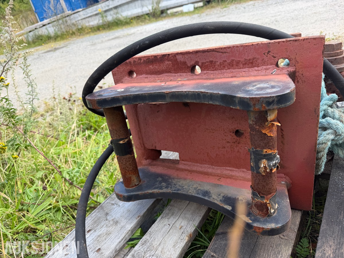 PIGGHAMMER MED S40-FESTE