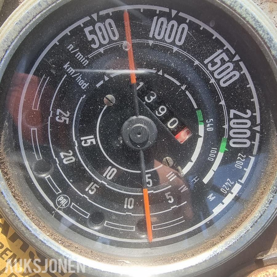 1982 Ursus C 385 De Lux 80 hk 1390 timer