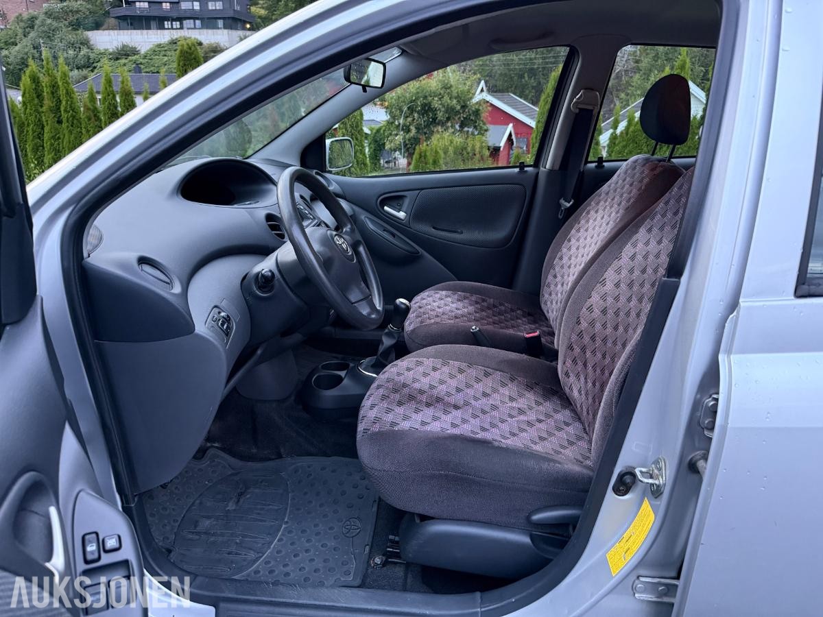 2003 Toyota Yaris 1.0 Bensin 65hk EU ok til 06.2027