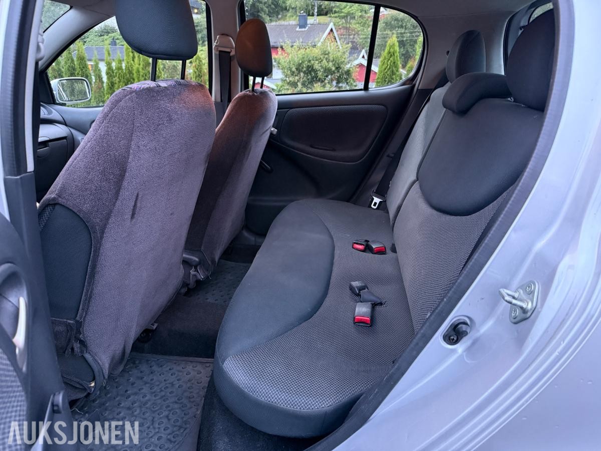 2003 Toyota Yaris 1.0 Bensin 65hk EU ok til 06.2027