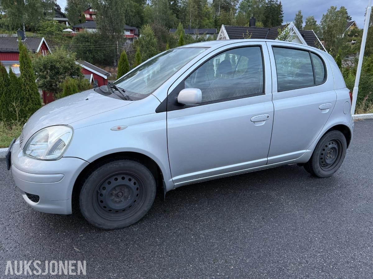 2003 Toyota Yaris 1.0 Bensin 65hk EU ok til 06.2027