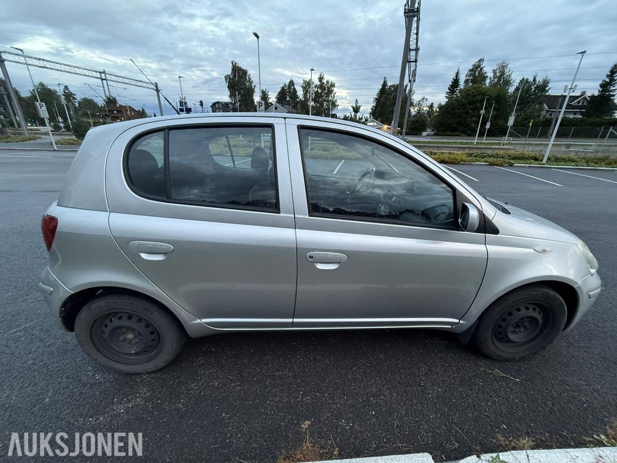 2003 Toyota Yaris 1.0 Bensin 65hk EU ok til 06.2027