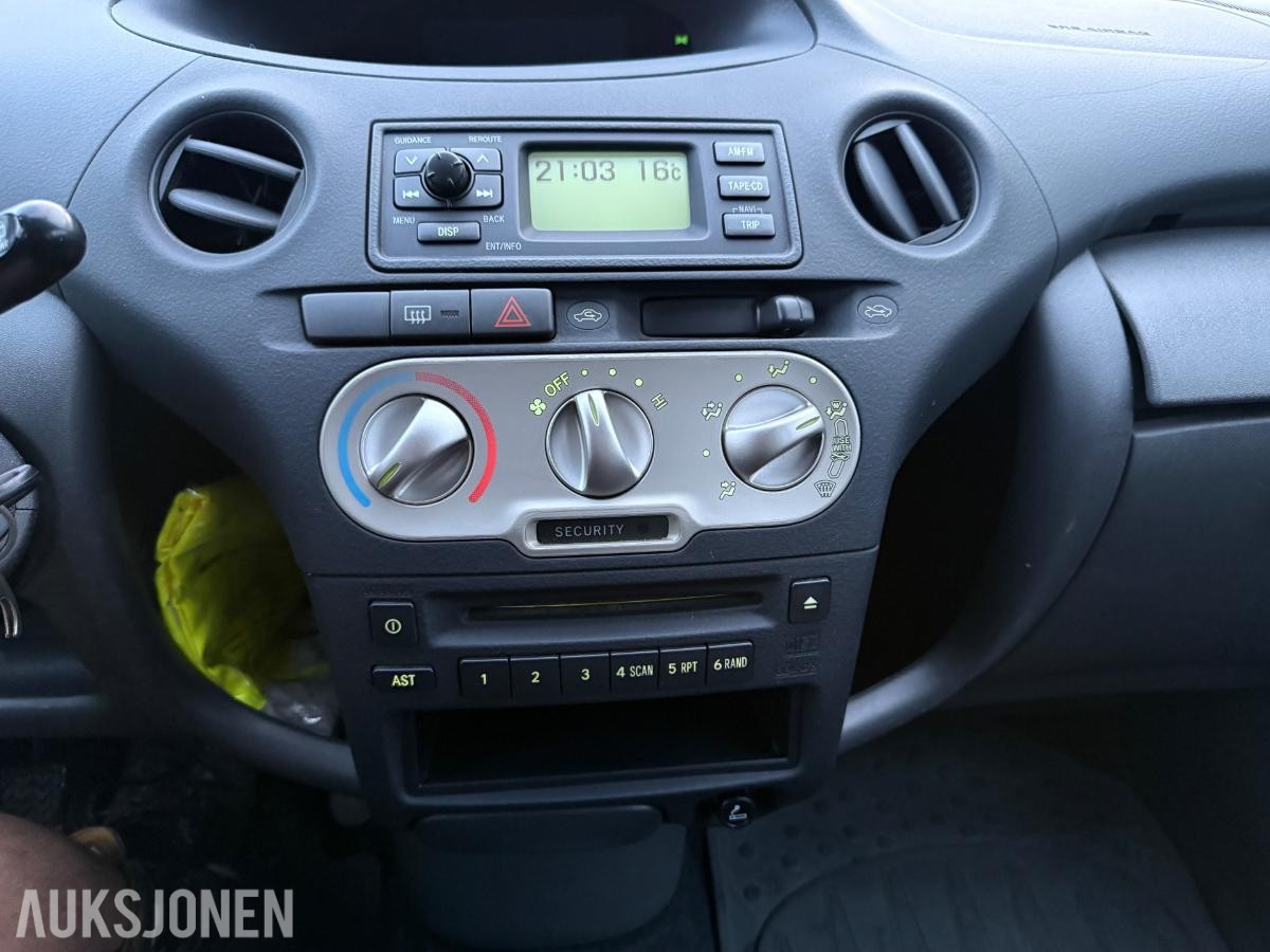 2003 Toyota Yaris 1.0 Bensin 65hk EU ok til 06.2027