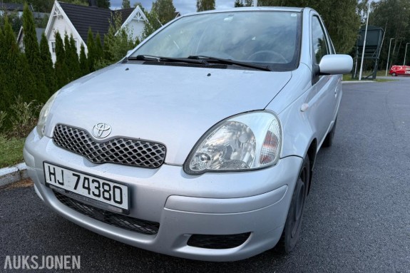 2003 Toyota Yaris 1.0 Bensin 65hk EU ok til 06.2027