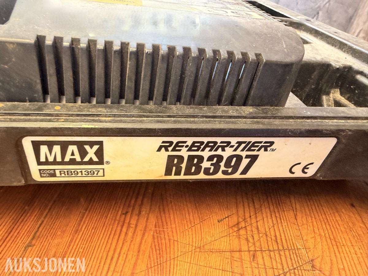 MAX RB397 RE-BAR-TIER – BATTERIDREVET BINDEMASKIN MED LADER OG 30 SPOLER