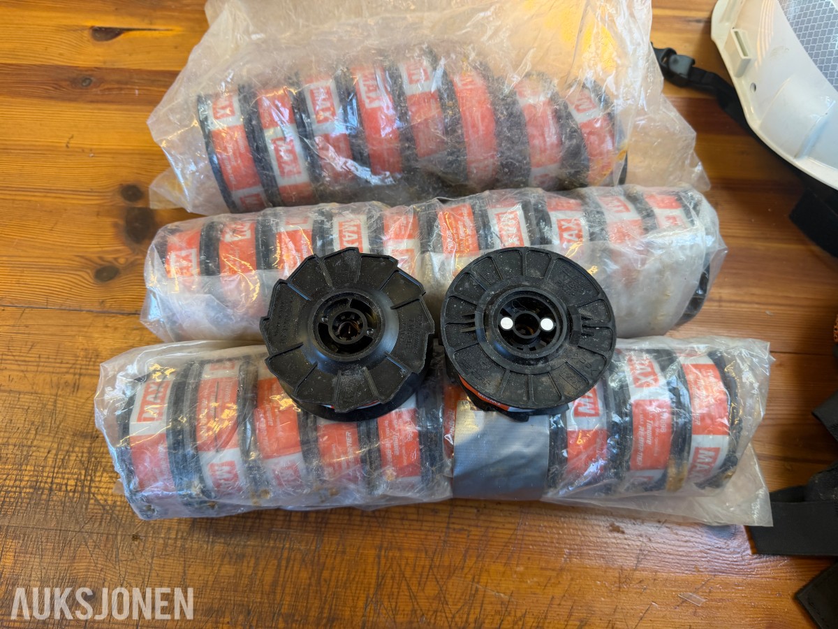 MAX RB397 RE-BAR-TIER – BATTERIDREVET BINDEMASKIN MED LADER OG 30 SPOLER