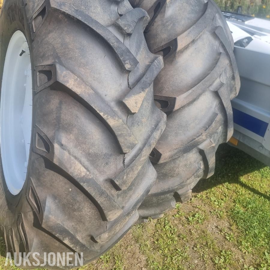 2015 Traktor Hjulsett Bak BKT TR-135 18.9xR30