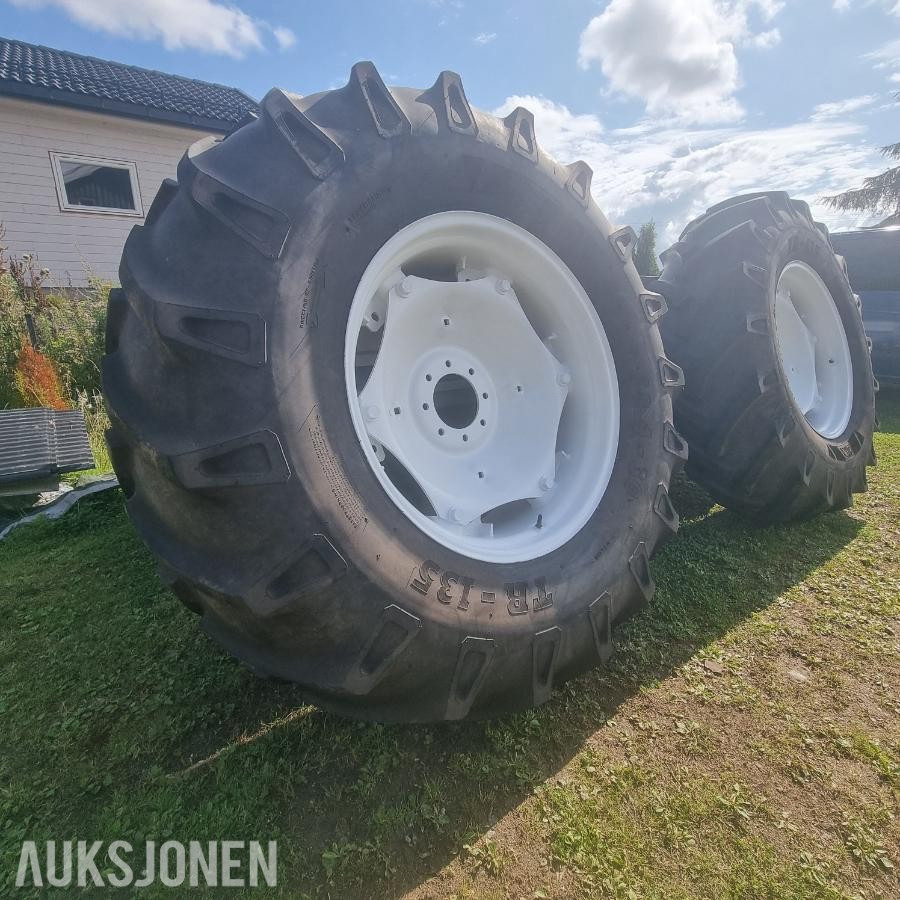 2015 Traktor Hjulsett Bak BKT TR-135 18.9xR30