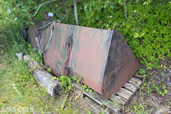SKUFFE MED STORT BM-FESTE - CA. 240 CM - STÅTT PÅ 2005 DIECI PEGASUS 45.21