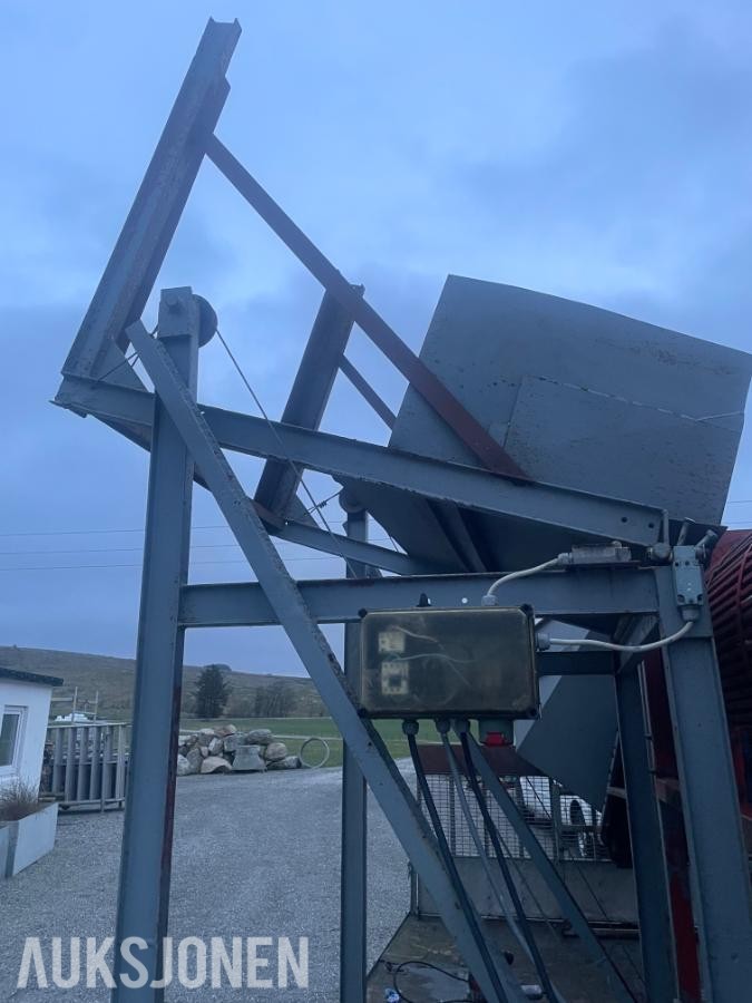 Elektrisk Kassetipper for Grønnsaker, poteter, ved, mm.