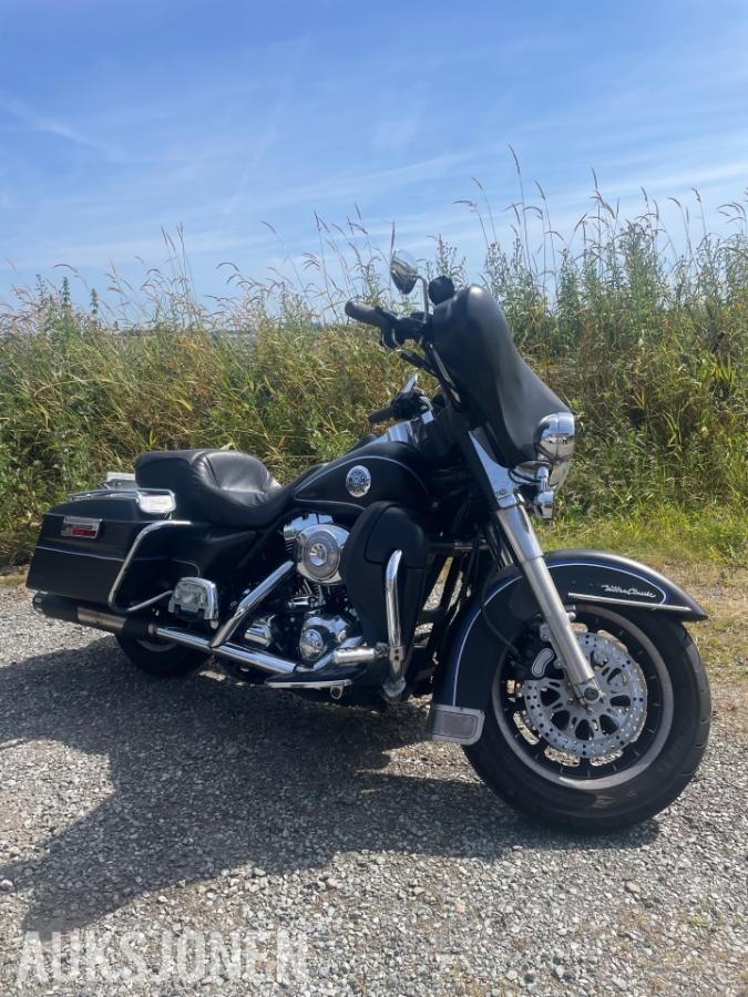 2002 Harley-Davidson FLHTCU Ultra Classic Electra Glide