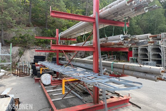 LAGERSTATIV / LAGERREOL I STÅL – CA. 475 X 260 X 320 CM