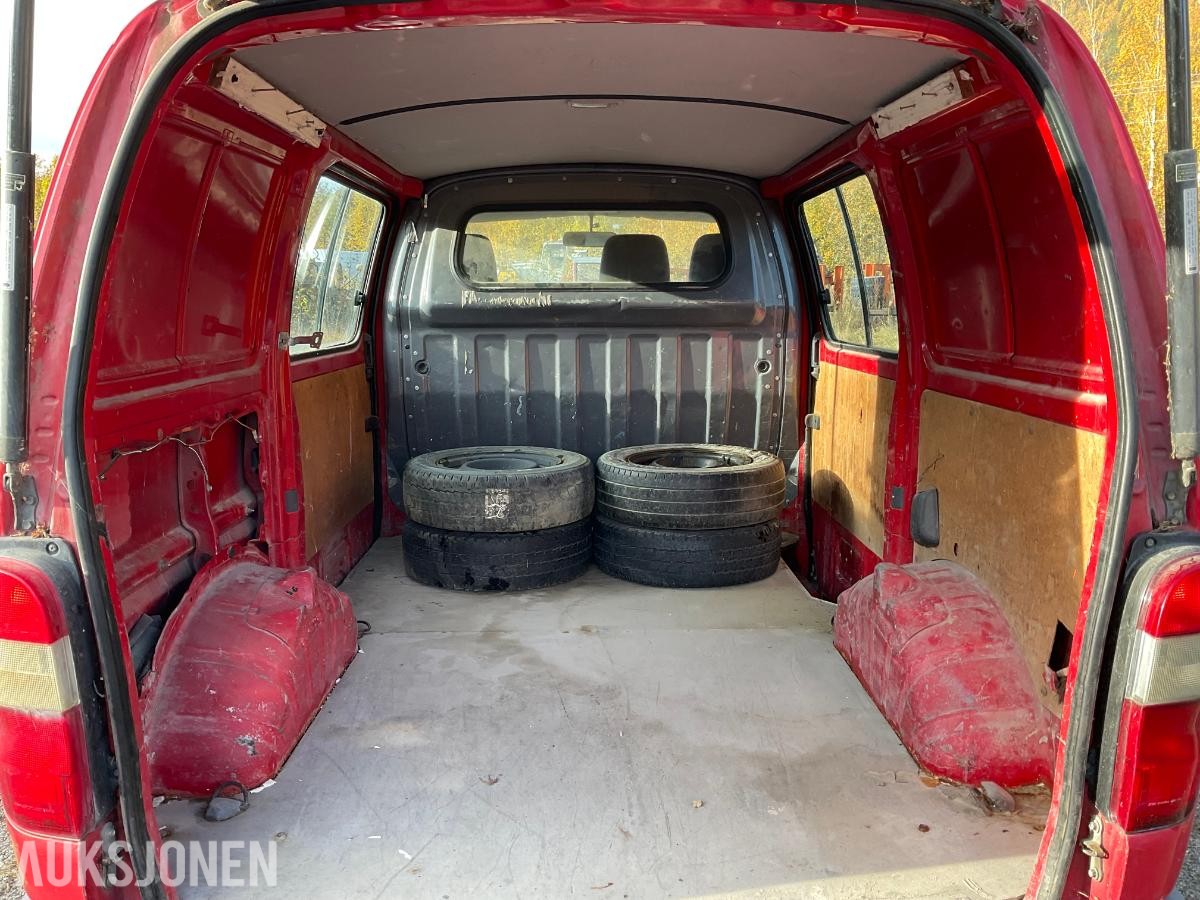 2002 Toyota HiAce,2.5-102 D