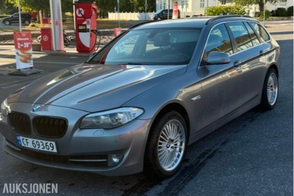 2013 BMW 520d Touring 2.0D 163hk Automat Hengerfeste