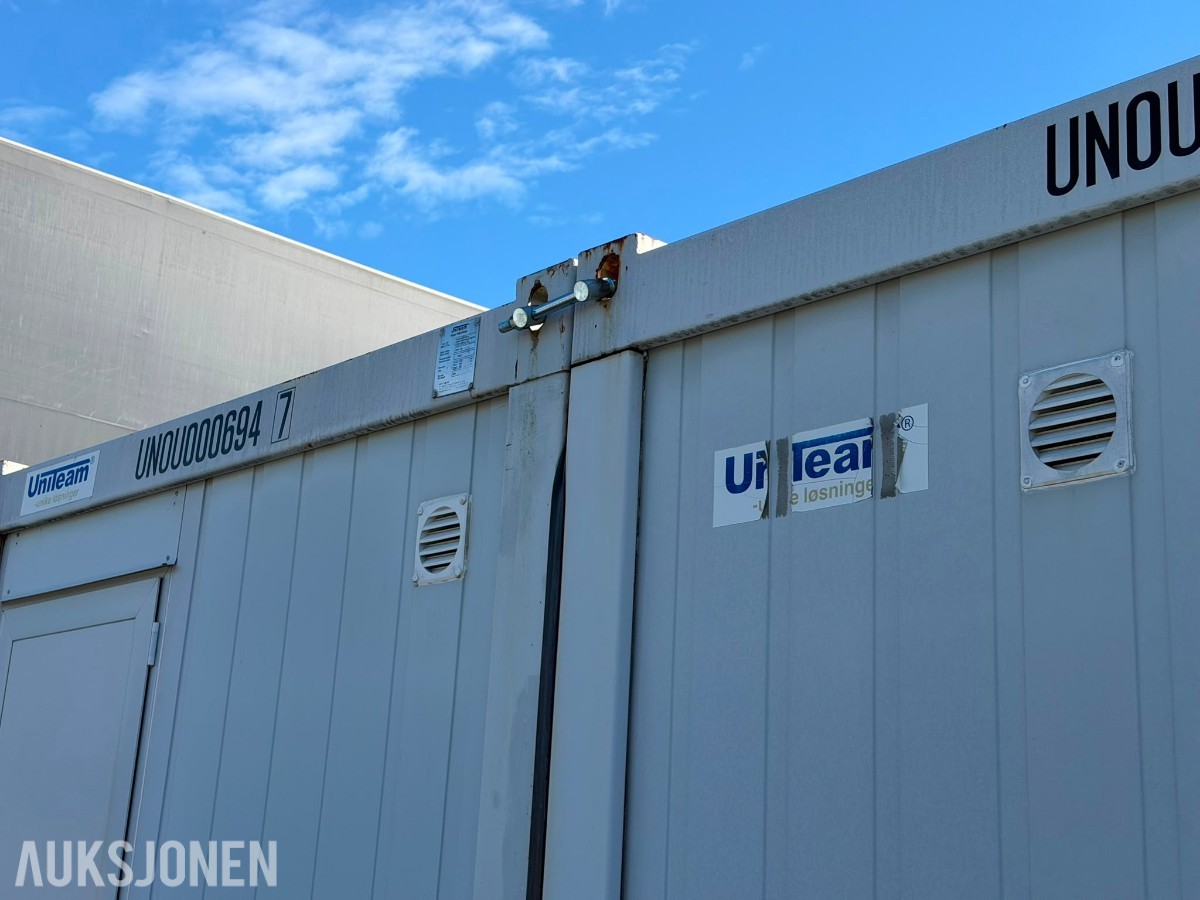 2 stk Uniteam containere brakker