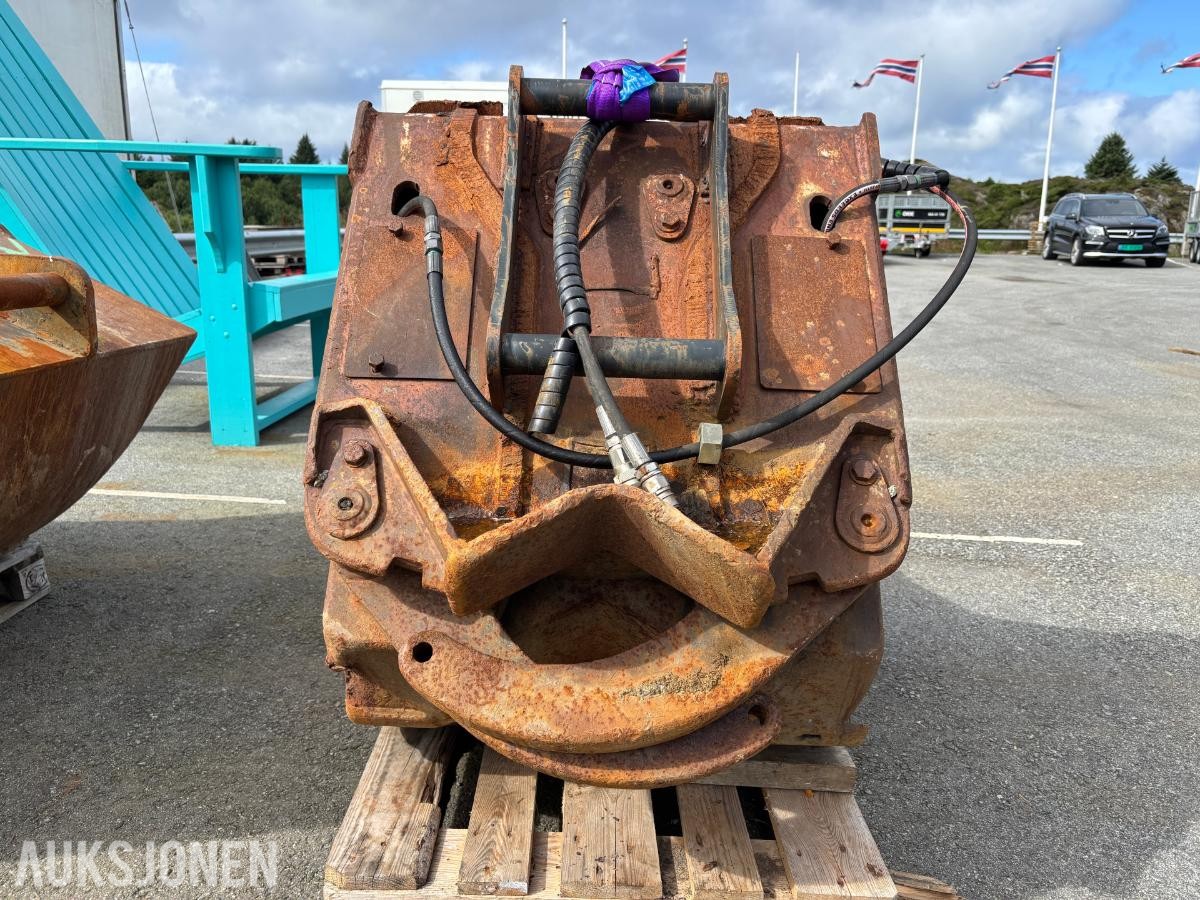 Graveskuff med S50-feste - hydraulisk klype.