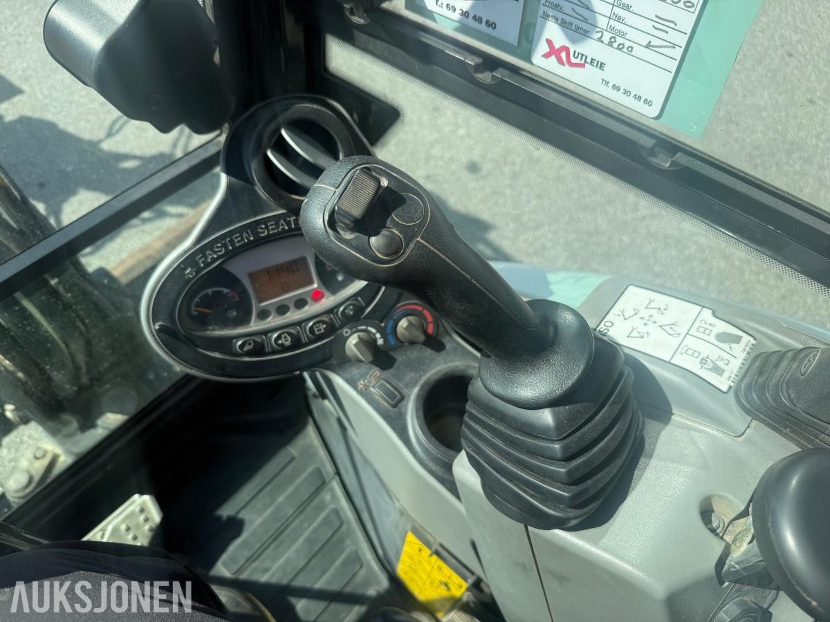 2018 Bobcat E27z minigraver med tiltrotator og graveskuff