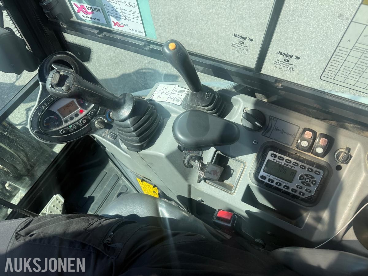 2018 Bobcat E27z minigraver med tiltrotator og graveskuff