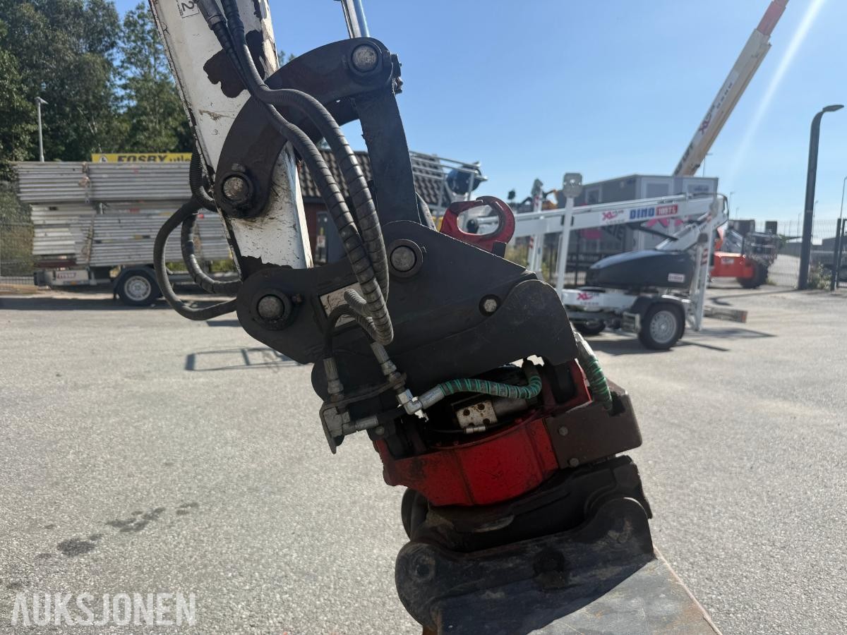 2018 Bobcat E27z minigraver med tiltrotator og graveskuff