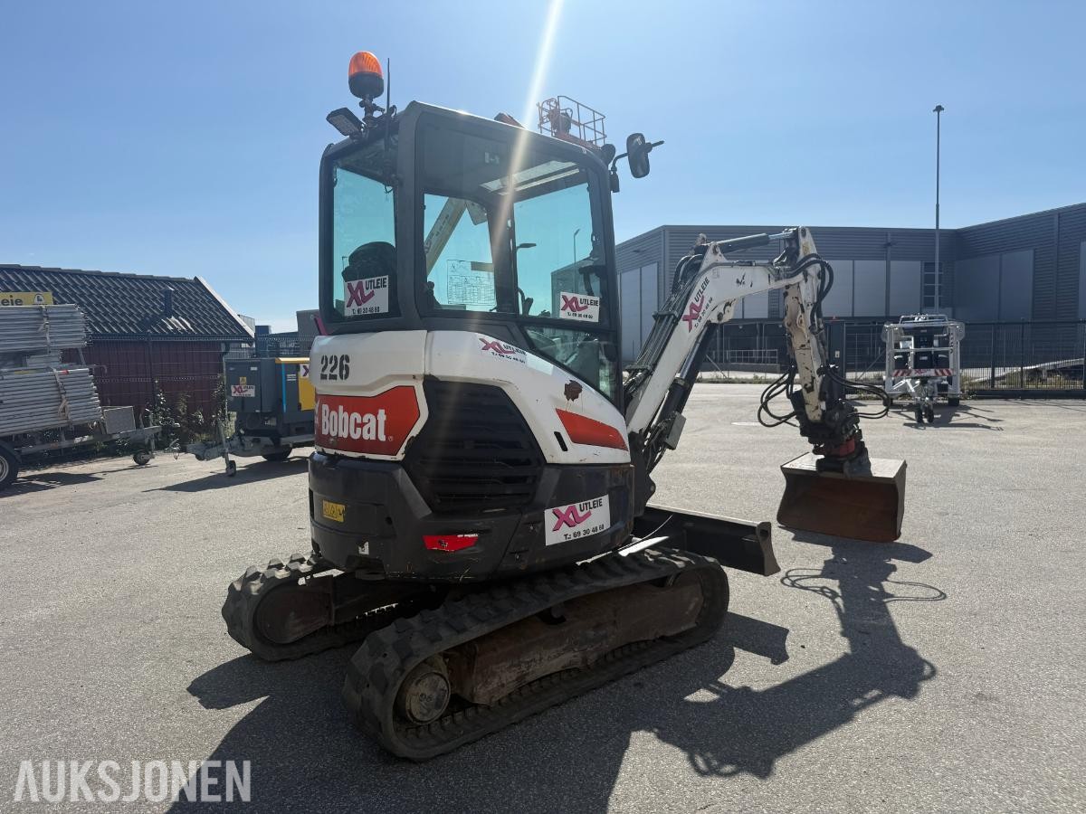2018 Bobcat E27z minigraver med tiltrotator og graveskuff