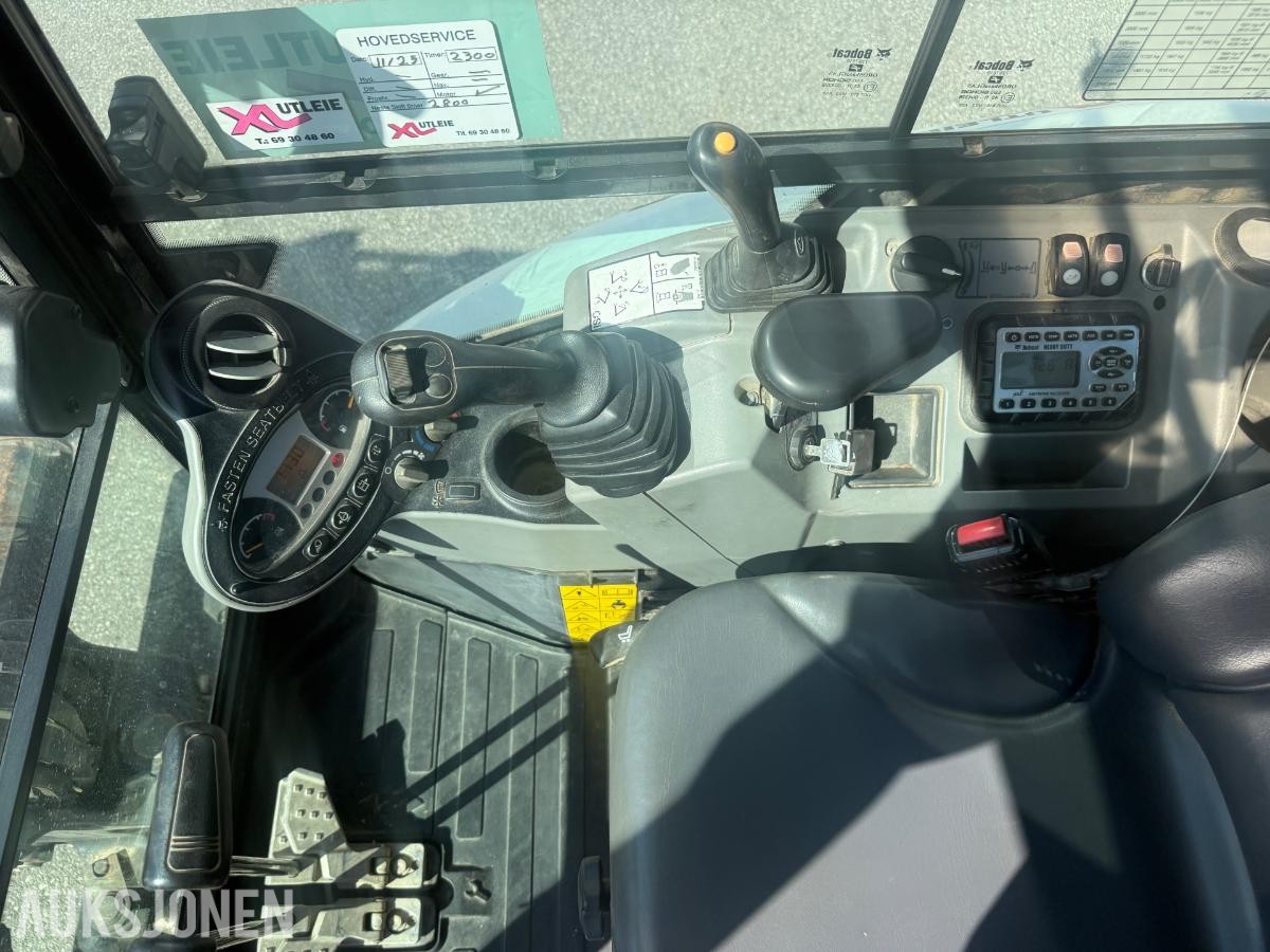 2018 Bobcat E27z minigraver med tiltrotator og graveskuff